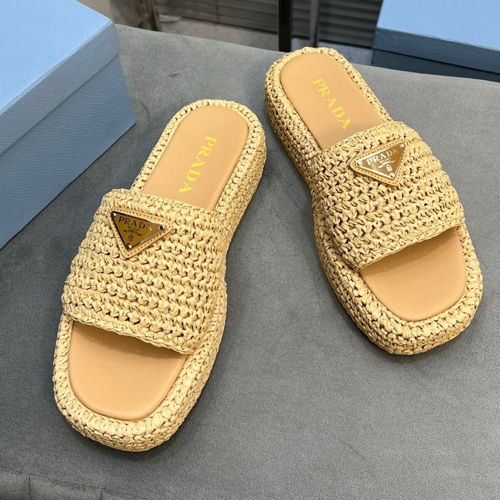 Prada Woven Slide Sandals💛💛💛